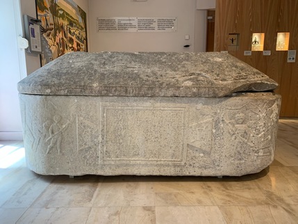 Sarcophage en marbre blanc d’Aedunia Hermiones