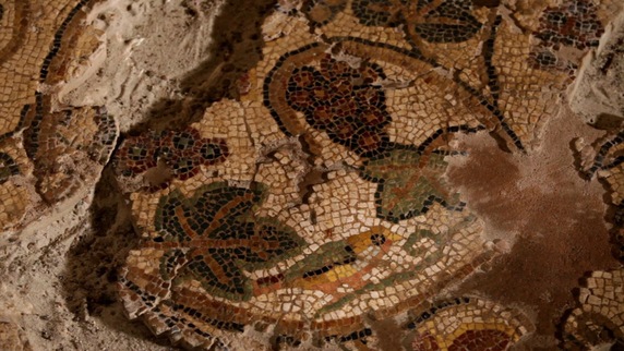 Détail de la mosaïque à l'oiseau - Villa de Séviac - ©Digivision